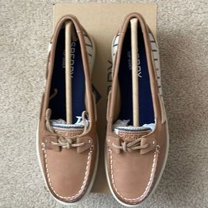 BRAND NEW, NEVER WORN, IN BOX, “SPERRY TOP SIDER” BOAT SHOE